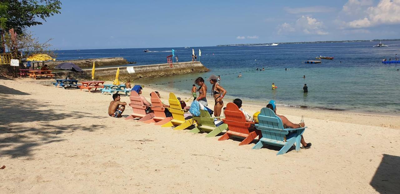 Mactan Newtown Condo With Garden And Ocean View 8Newtown Blvd マクタン エクステリア 写真