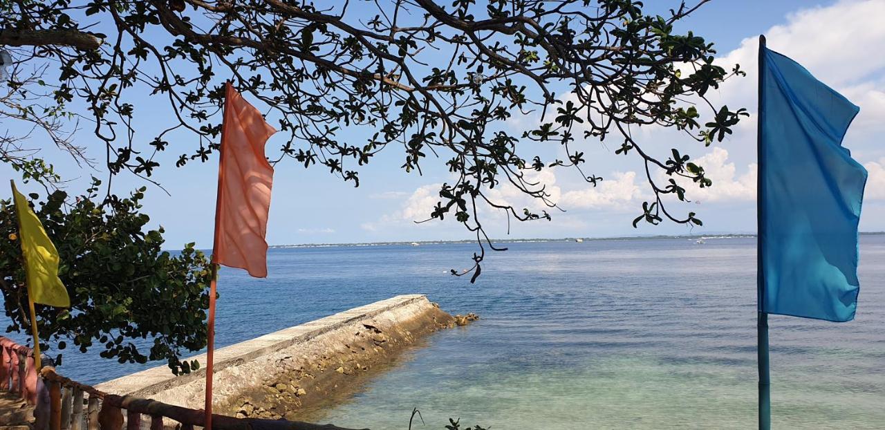 Mactan Newtown Condo With Garden And Ocean View 8Newtown Blvd マクタン エクステリア 写真