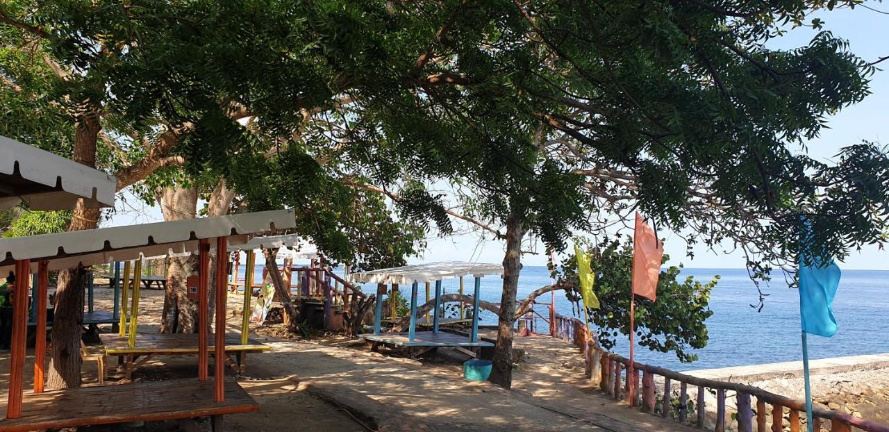 Mactan Newtown Condo With Garden And Ocean View 8Newtown Blvd マクタン エクステリア 写真